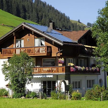 Aparthotel Walliser Stube Mittelberg Exterior foto